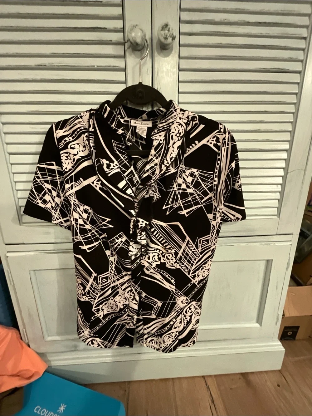 Black & White Geometric Tie-Neck Button Down Top